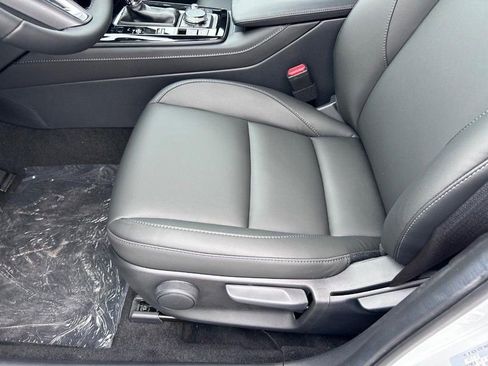New 2025 MAZDA CX-30 AWD 2.5 S w/ Select Sport Pkg image 19