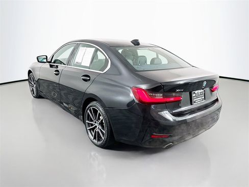 Used 2020 BMW 330i xDrive Sedan w/ Convenience Package image 5