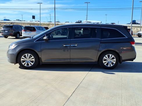 Used 2016 Honda Odyssey SE image 6