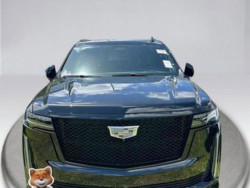 Used 2024 Cadillac Escalade Sport Platinum w/ LPO, ONYX Package AWD/4WD image 2