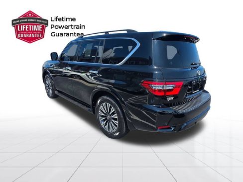 Used 2022 Nissan Armada SL w/ Midnight Edition Package RWD image 3
