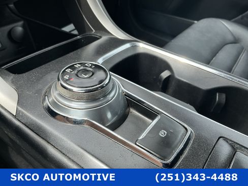 Used 2020 Ford Fusion SEL FWD image 23