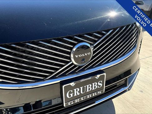 Used 2025 Volvo XC90 B6 Plus image 36