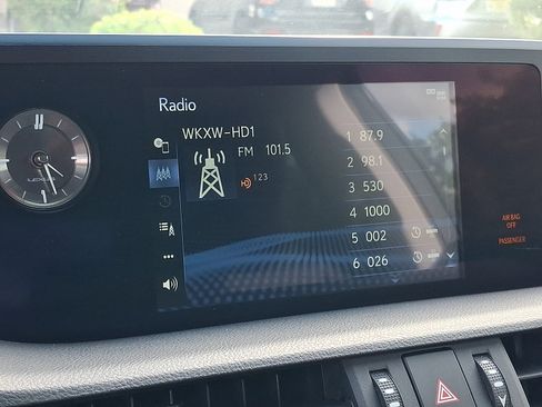 Certified 2021 Lexus ES 250 w/ Premium Package AWD/4WD image 19