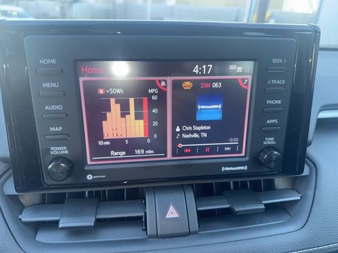 Used 2020 Toyota RAV4 XLE image 13