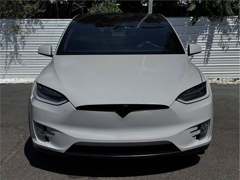 Used 2017 Tesla Model X 100D AWD/4WD image 7