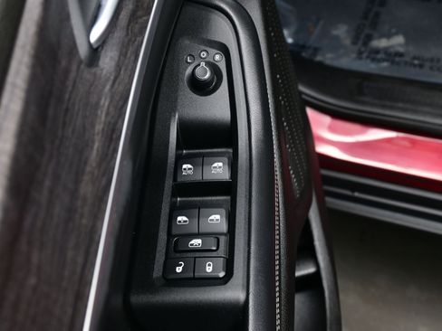 Used 2024 Jeep Grand Cherokee Limited w/ Luxury Tech Group II image 10