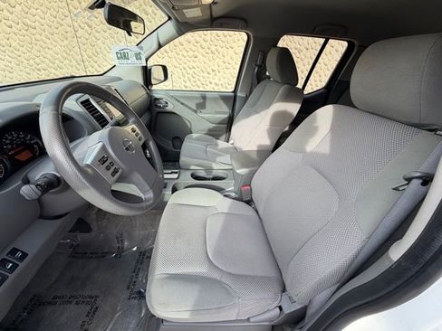 Used 2018 Nissan Frontier SV image 18