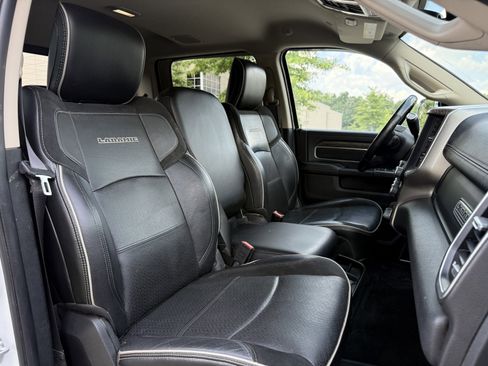 Used 2021 RAM 2500 Laramie image 33