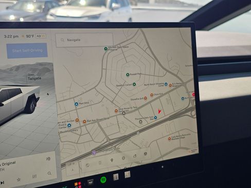 Used 2026 Tesla Cybertruck 2WD Crew Cab image 25