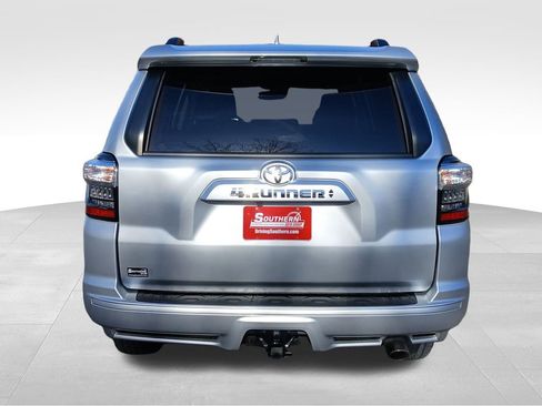 Used 2022 Toyota 4Runner TRD Sport image 4