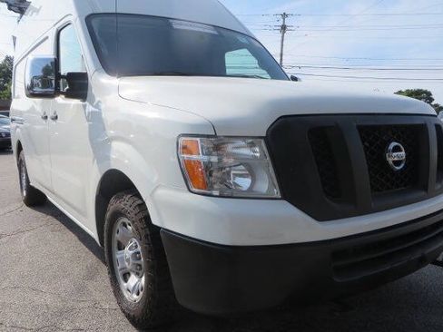 Used 2019 Nissan NV 2500 SV RWD image 24