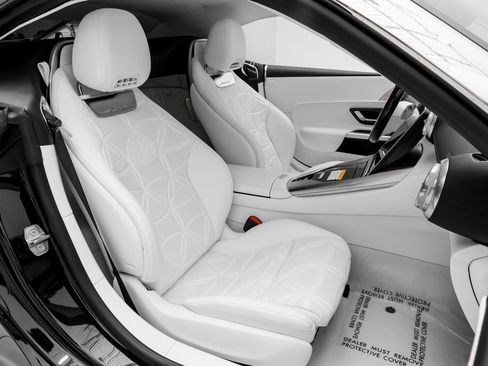 Used 2026 Mercedes-Benz Maybach SL 680 image 43