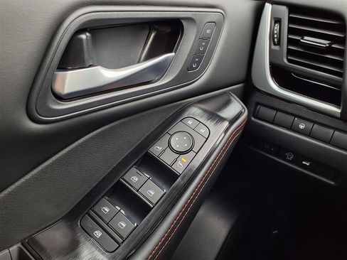 New 2026 Nissan Rogue SV AWD/4WD image 22
