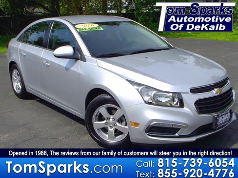 Used 2016 Chevrolet Cruze LT FWD image 1