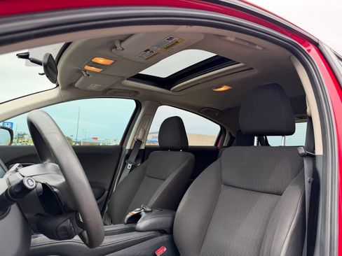 Used 2018 Honda HR-V EX image 14