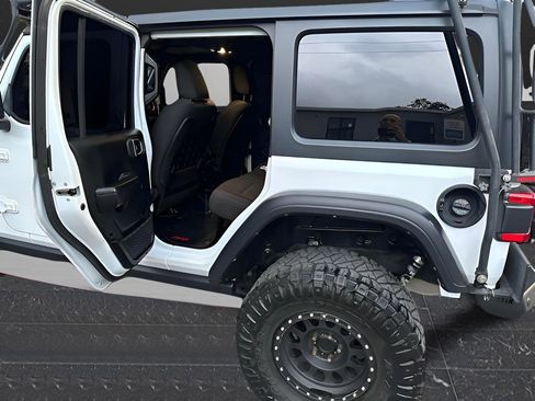 Used 2020 Jeep Wrangler Unlimited Rubicon w/ Safety Group image 16