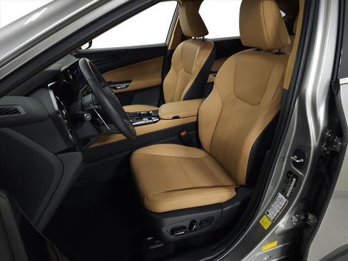 Certified 2025 Lexus NX 350 AWD image 17