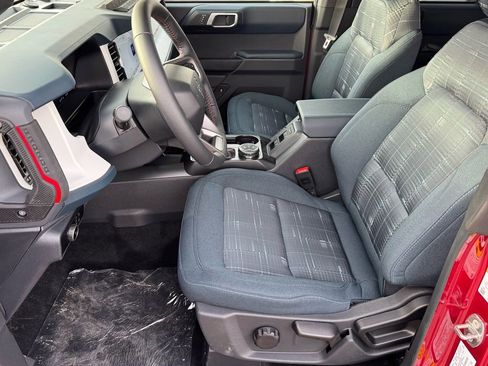 New 2026 Ford Bronco Heritage Edition image 7