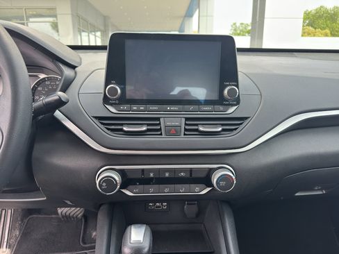 Used 2020 Nissan Altima 2.5 S image 11