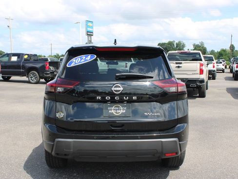 Used 2024 Nissan Rogue SV AWD/4WD image 8