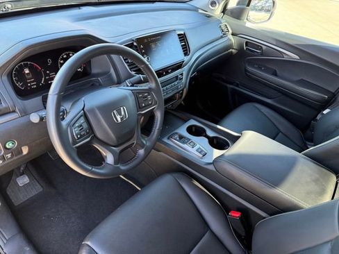 Used 2025 Honda Ridgeline RTL image 9