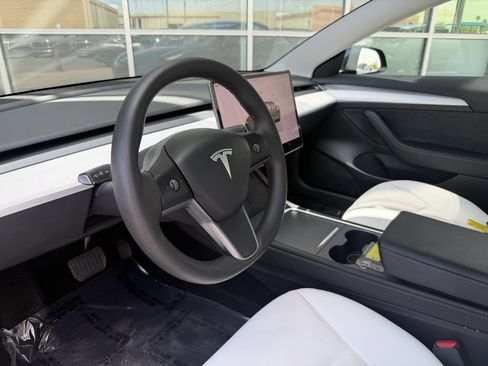 Used 2023 Tesla Model 3 Standard Range RWD image 34