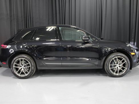New 2026 Porsche Macan image 8