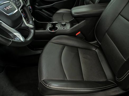 Used 2023 GMC Terrain SLT w/ Elevation Edition AWD/4WD image 13