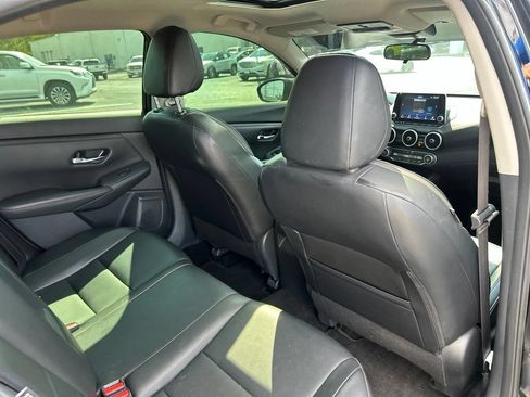 Used 2022 Nissan Sentra SR w/ SR Premium Package FWD image 39
