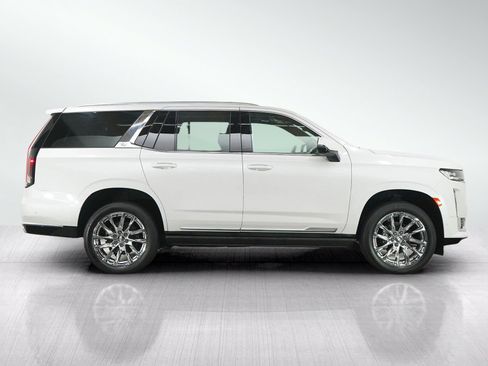 Used 2022 Cadillac Escalade Premium Luxury w/ LPO, Radiant Package AWD/4WD image 6