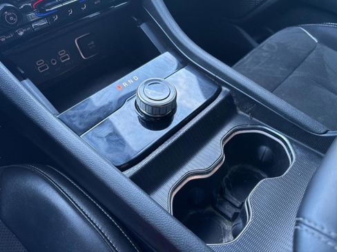 Used 2024 Jeep Grand Cherokee L Laredo image 19