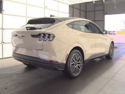 Used 2025 Ford Mustang Mach-E Premium image 4