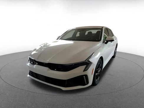 Used 2025 Kia K5 LXS image 7