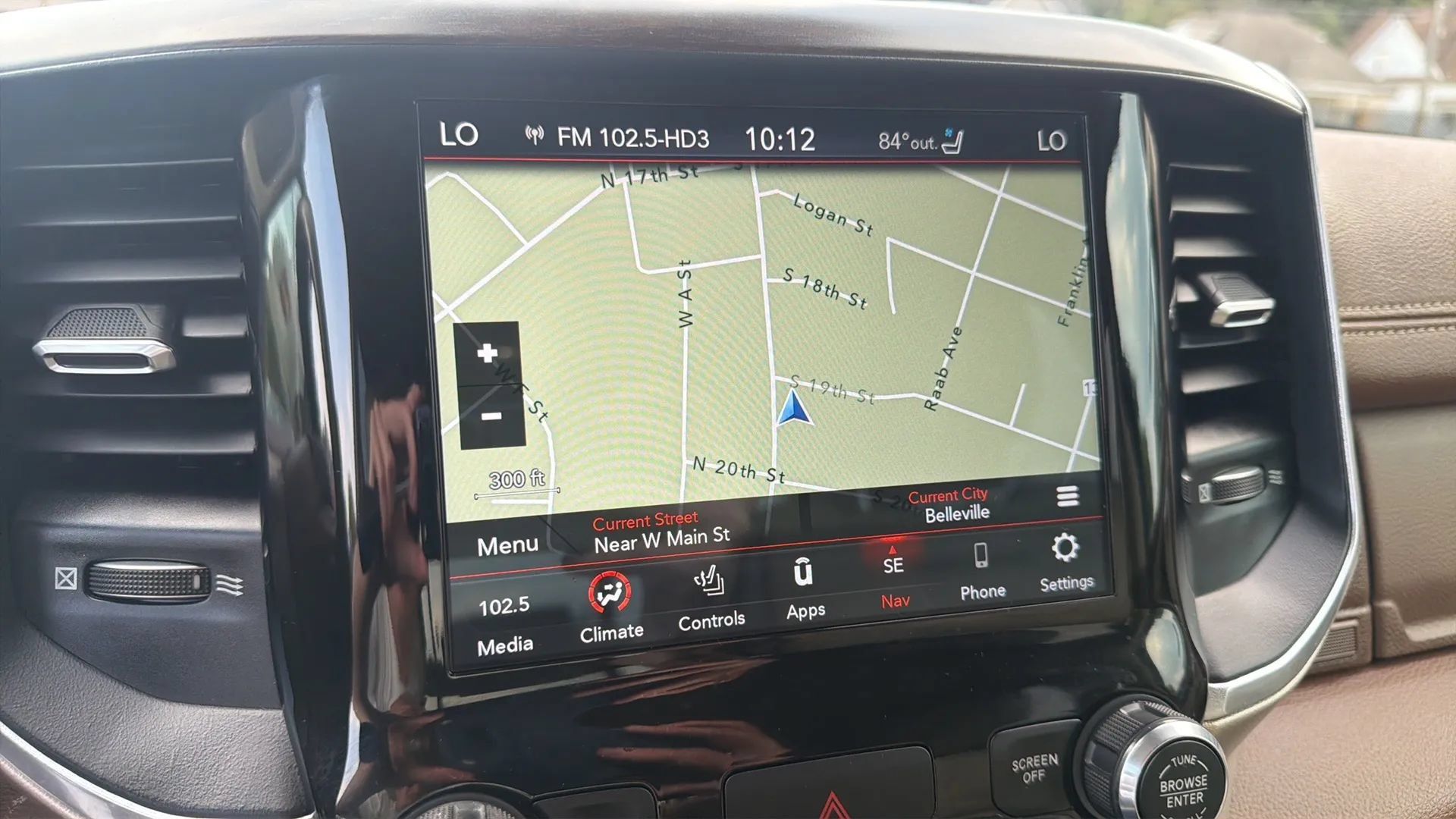 Used 2021 RAM 1500 Laramie AWD/4WD image 19