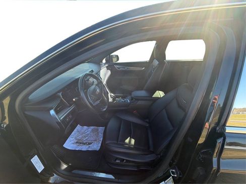 Used 2021 Cadillac XT5 Luxury AWD/4WD image 9