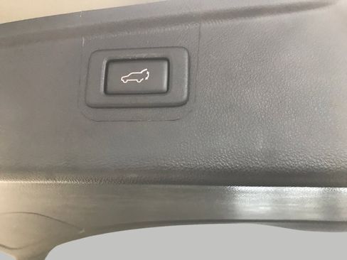 Used 2018 Subaru Outback 2.5i Limited image 14