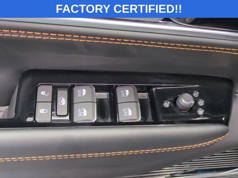 Used 2024 Jeep Grand Wagoneer Series III AWD/4WD image 14