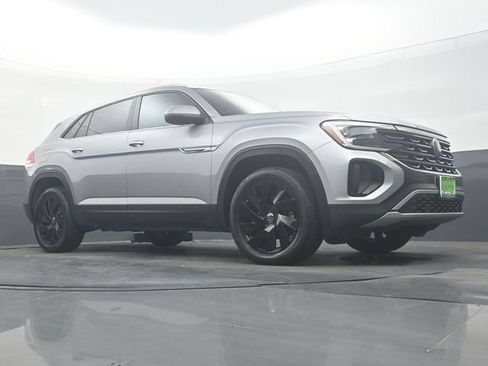 Used 2026 Volkswagen Atlas Cross Sport SE AWD/4WD image 27