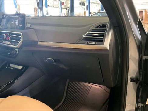 Certified 2024 BMW X3 sDrive30i w/ Convenience Package RWD image 17