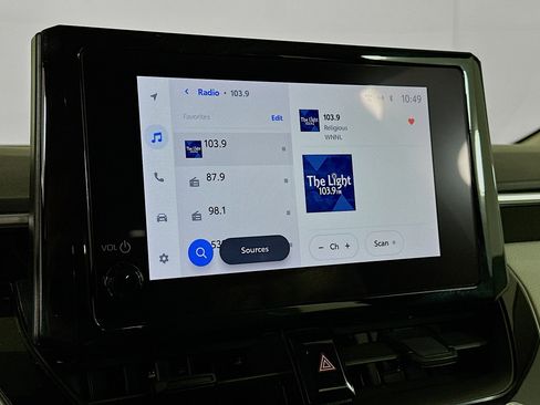 Used 2023 Toyota Corolla LE image 21