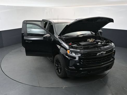 Used 2024 Chevrolet Silverado 1500 RST w/ Convenience Package II AWD/4WD image 17