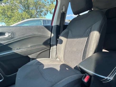 Used 2017 Jeep Compass Sport image 19