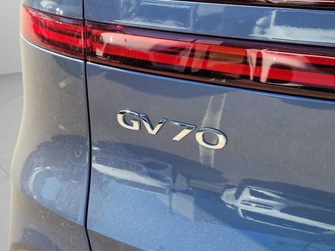 New 2026 Genesis GV70 2.5T Advanced image 8