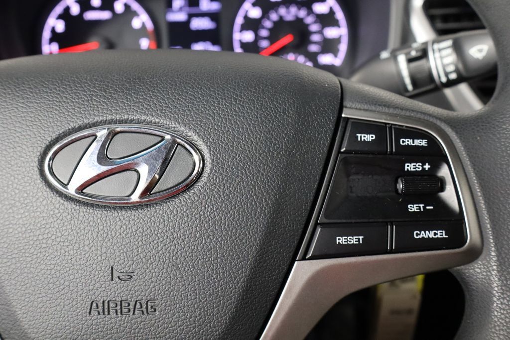 Used 2022 Hyundai Accent SE FWD image 10