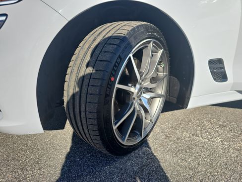 Used 2023 Genesis G70 3.3T image 29