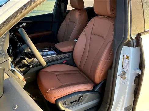 New 2026 Audi Q8 Premium Plus image 9