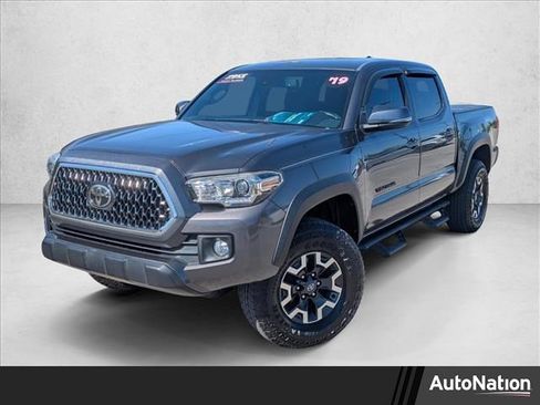 Used 2019 Toyota Tacoma TRD Off-Road image 1