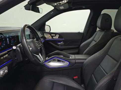 Used 2022 Mercedes-Benz GLE 350 4MATIC w/ AMG Line Exterior image 3