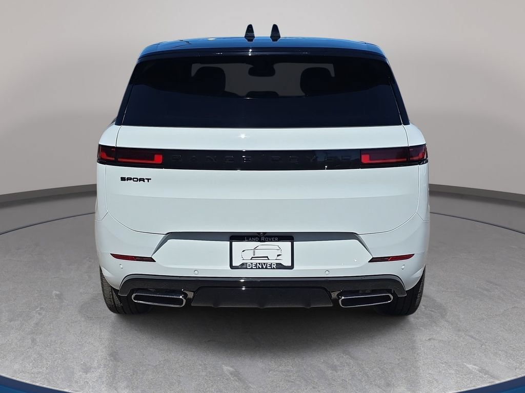 New 2026 Land Rover Range Rover Sport Dynamic SE AWD/4WD image 6